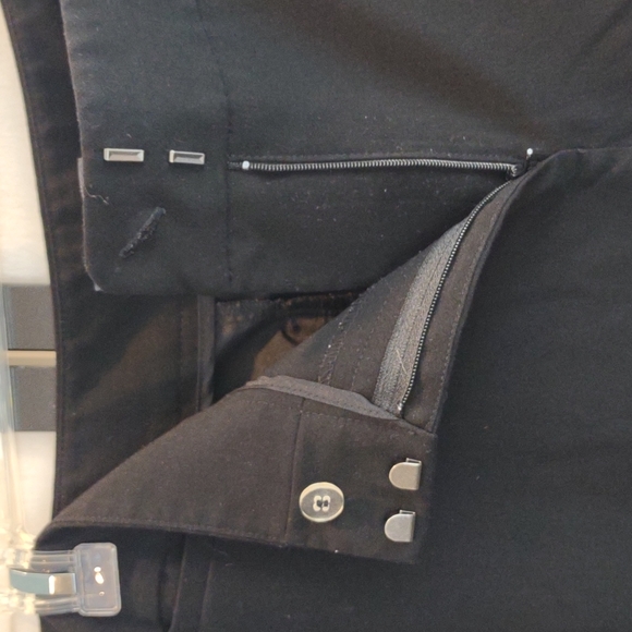 The Limited Black Ankle Pants Size 12 - Picture 4 of 6